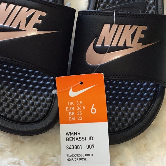 Nike Women's Benassi Just Do It Sandal - Picture 4 of 5